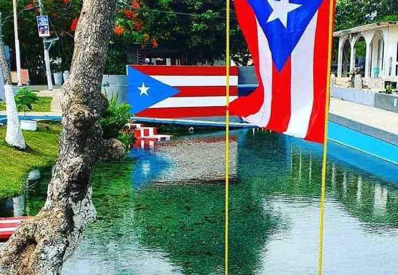 Apartment in Vega Baja - Charming 1-Bedroom Beach Apartment for 4