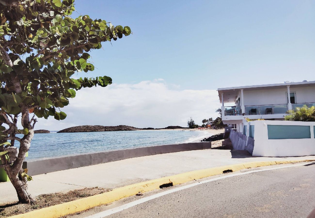 Apartment in Vega Baja - Charming 1-Bedroom Beach Apartment for 4