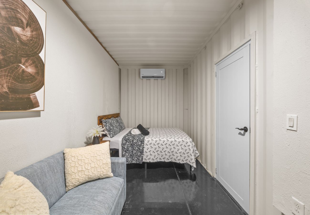 Apartment in Vega Baja - Comfortable 1BR Beachside Apartment – Sleeps 4