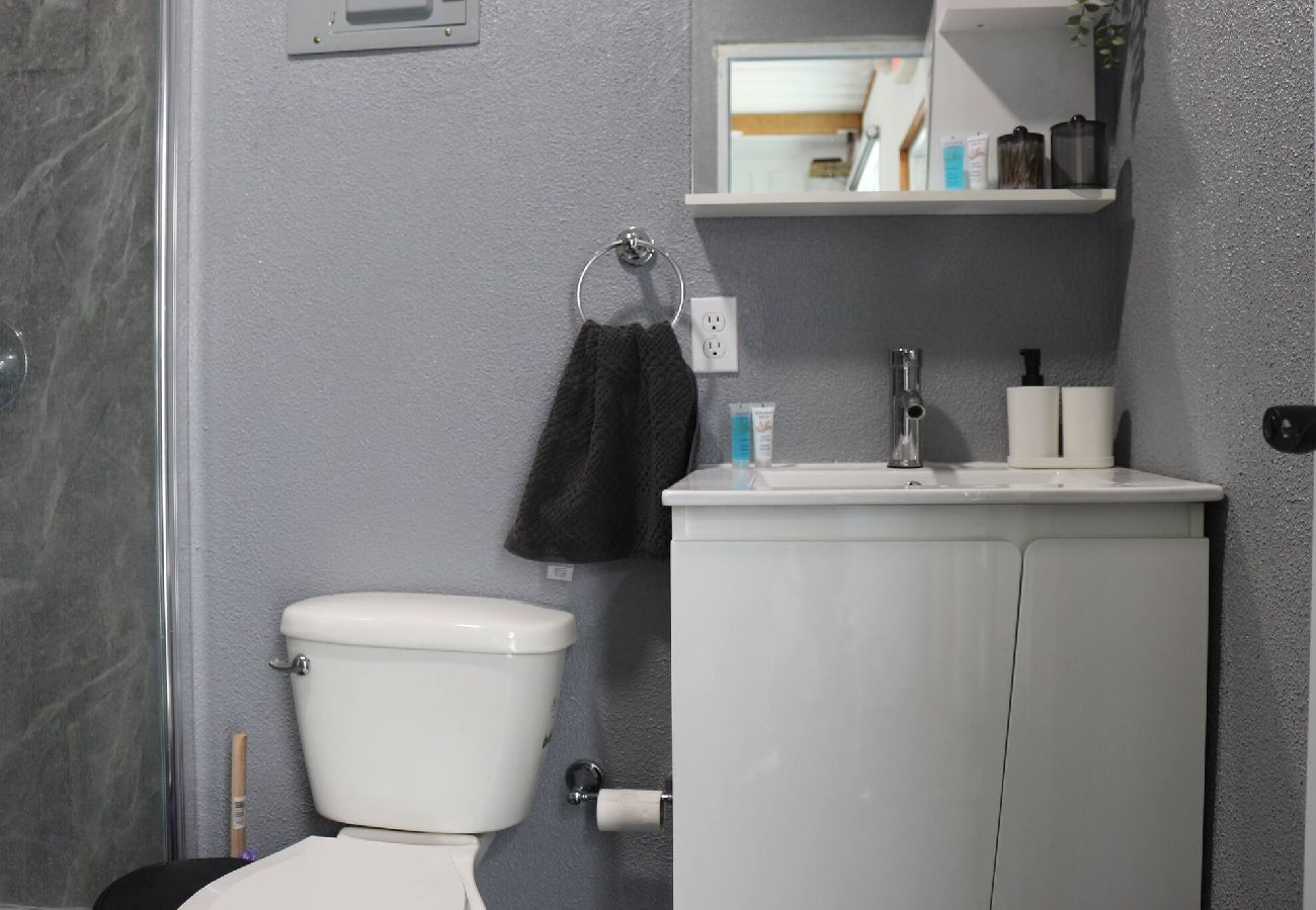 Apartment in Vega Baja - Sunny 1-Bedroom Beach Apartment for 4 Guests