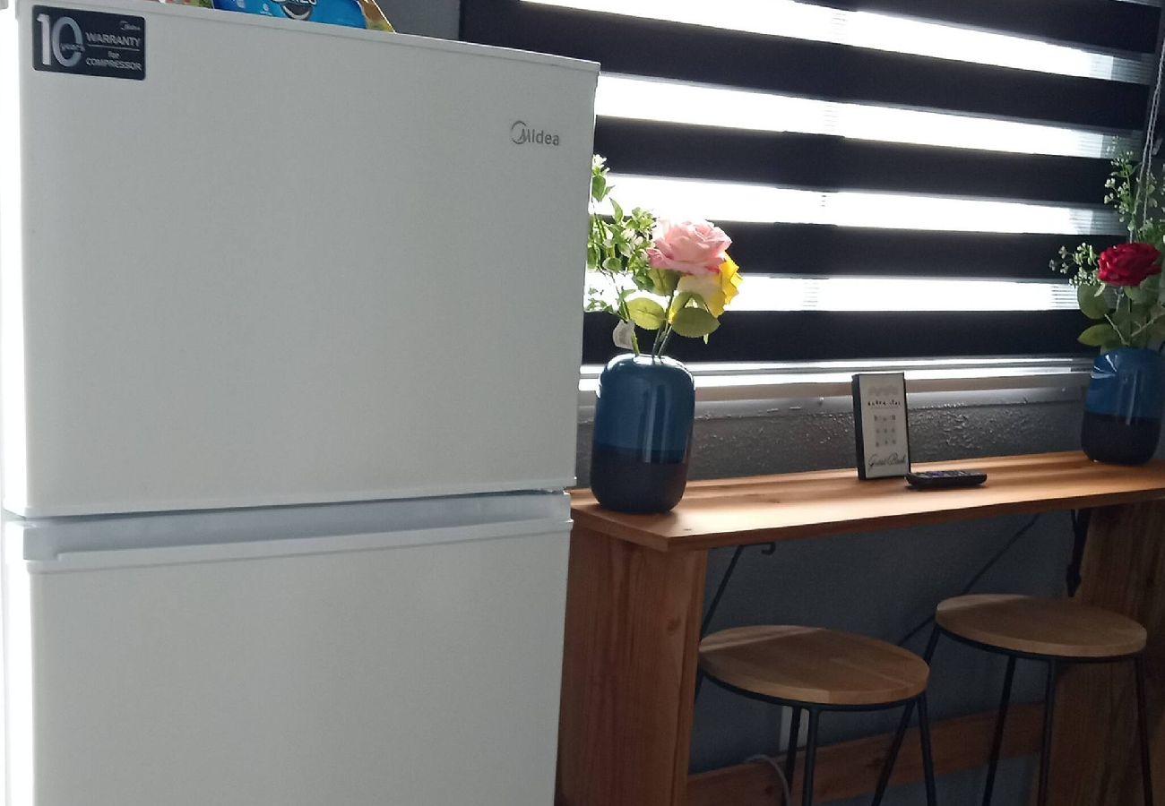 Apartment in Vega Baja - Sunny 1-Bedroom Beach Apartment for 4 Guests