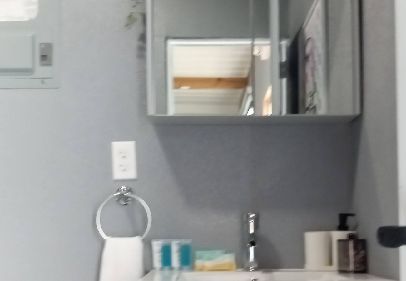 Apartment in Vega Baja - Sunny 1-Bedroom Beach Apartment for 4 Guests