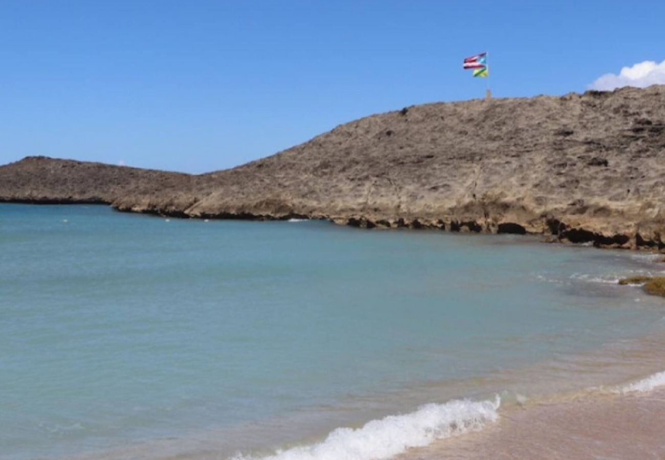 Apartment in Vega Baja - Sunny 1-Bedroom Beach Apartment for 4 Guests