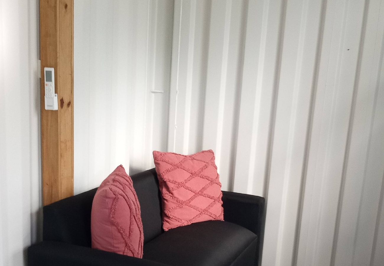 Apartment in Vega Baja - Sunny 1-Bedroom Beach Apartment for 4 Guests