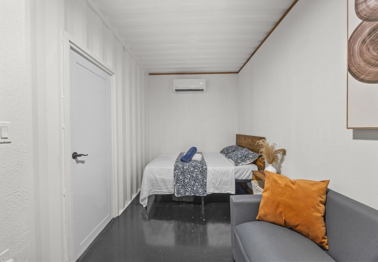 Apartment in Vega Baja - Sunny 1-Bedroom Beach Apartment for 4 Guests