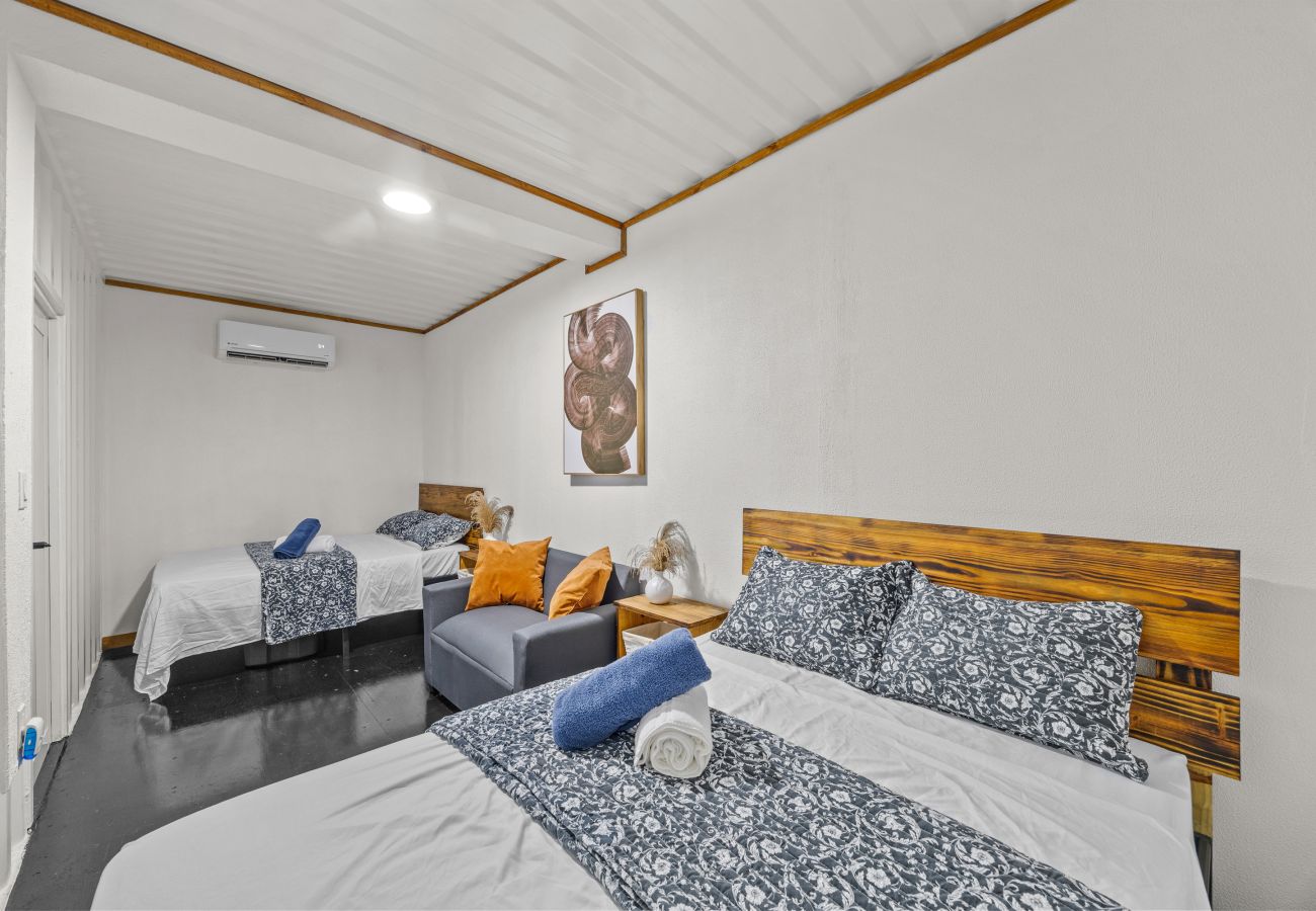 Apartment in Vega Baja - Sunny 1-Bedroom Beach Apartment for 4 Guests