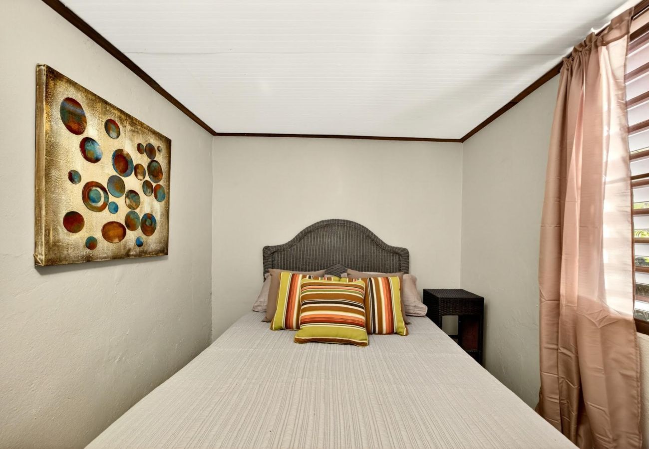 Country house in Cayey - Escape to a Mountain Hideaway w/ Jacuzzi & Scenic Views in Cayey, Puerto Rico.