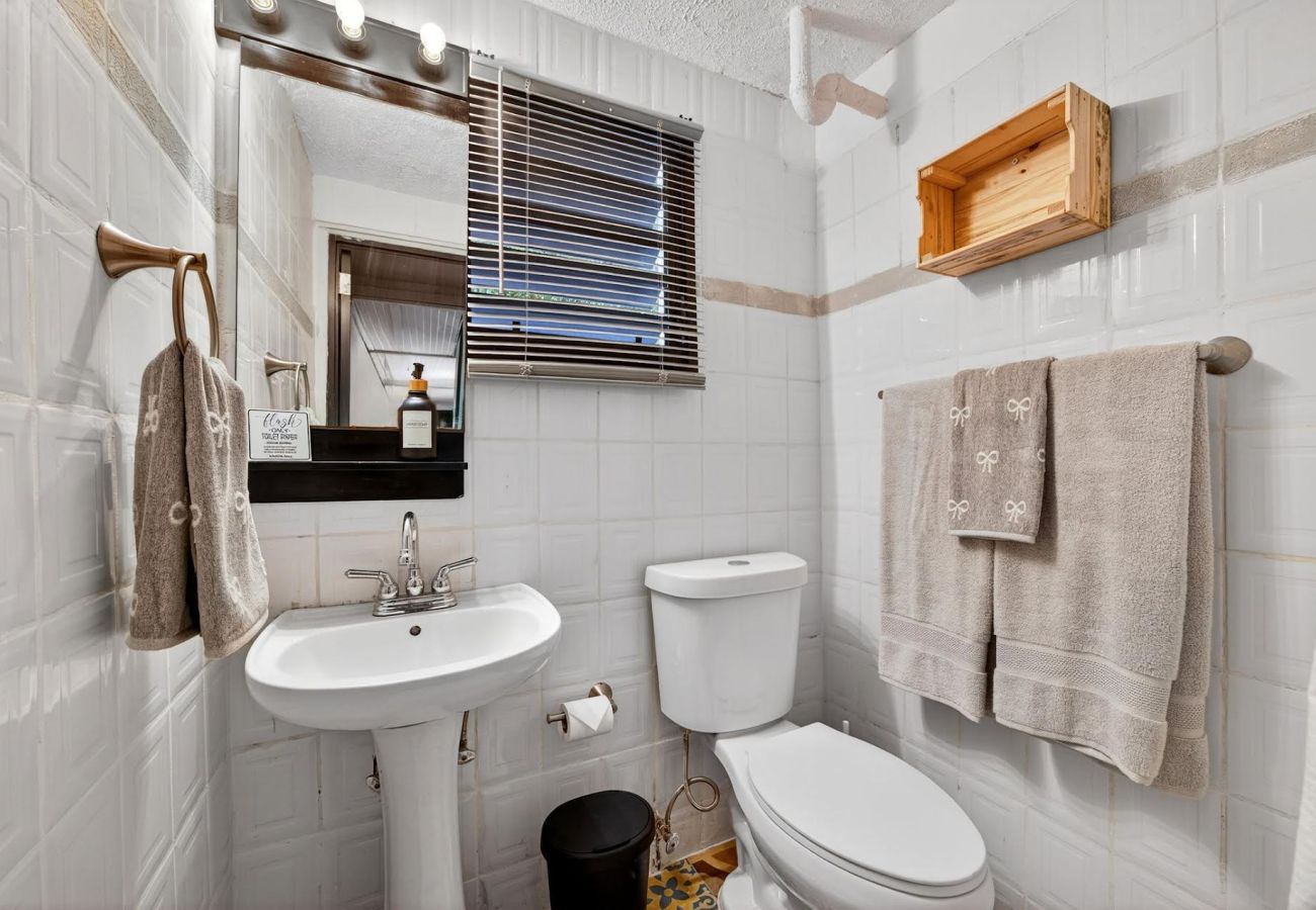 Country house in Cayey - Escape to a Mountain Hideaway w/ Jacuzzi & Scenic Views in Cayey, Puerto Rico.