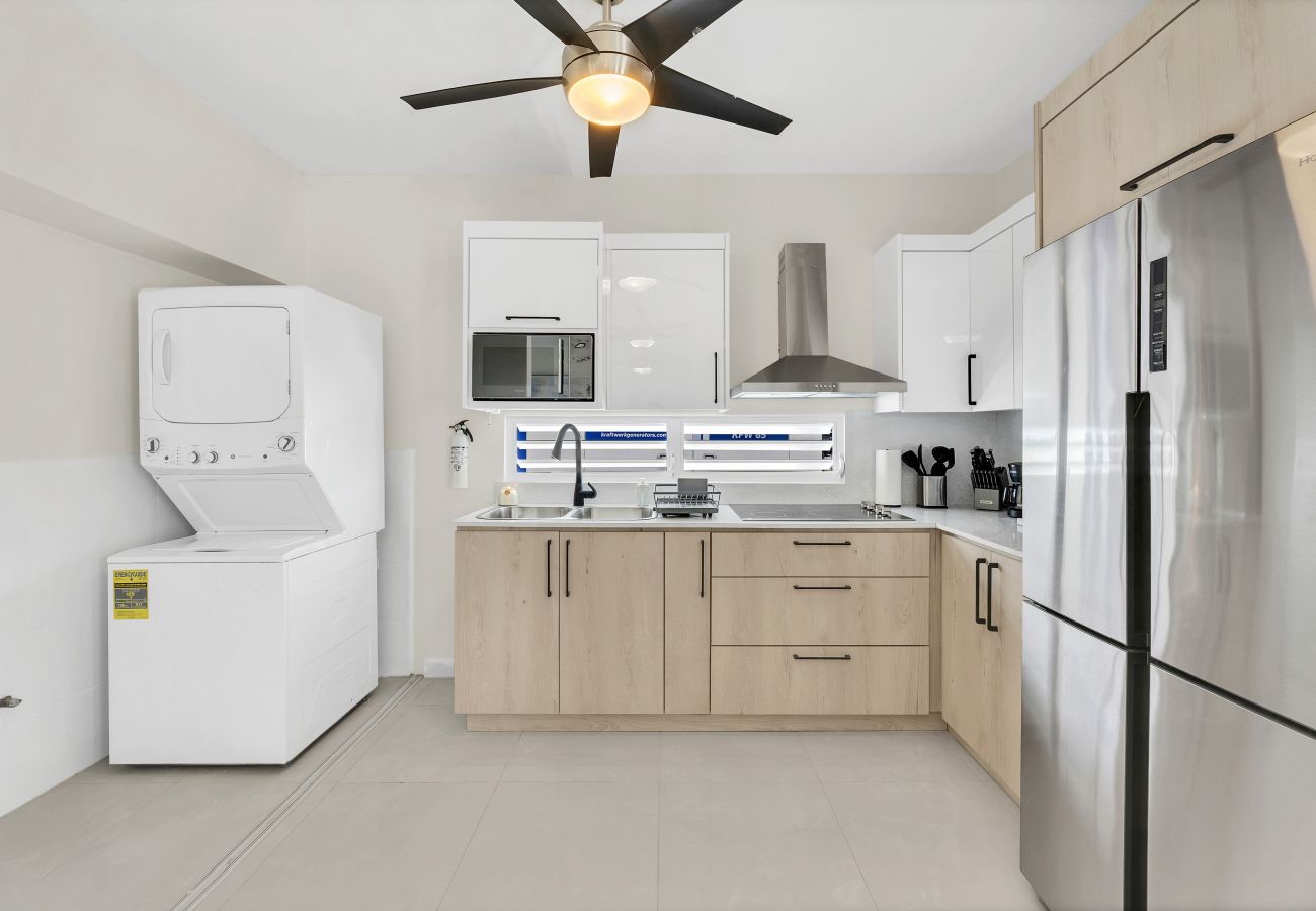 Apartment in San Juan - Spacious Apt. with Private Balcony, 2 BR | Sleeps 6