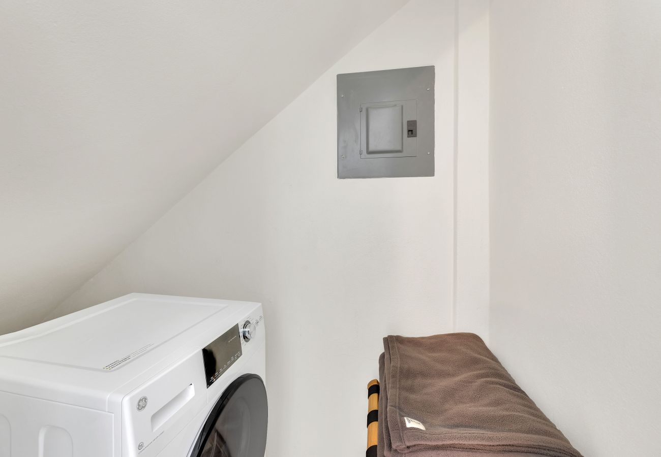 Apartment in San Juan - Cozy retreat w private patio 2 br, sleeps 3