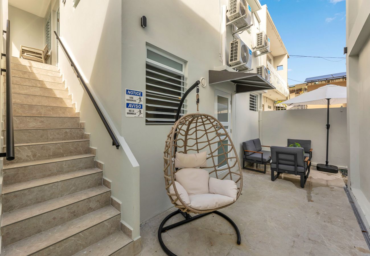 Apartment in San Juan - Cozy retreat w private patio 2 br, sleeps 3