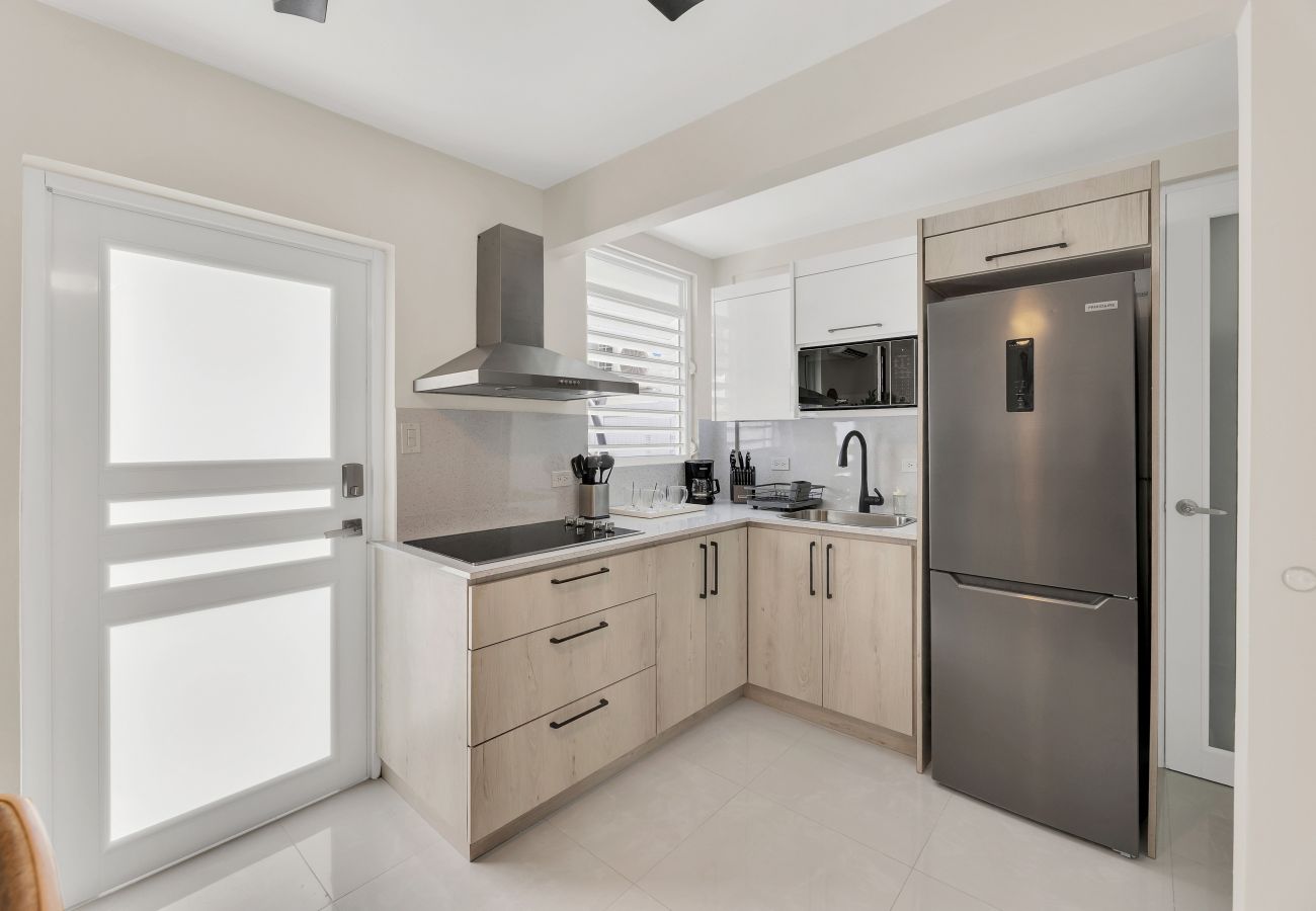 Apartment in San Juan - Cozy retreat w private patio 2 br, sleeps 3