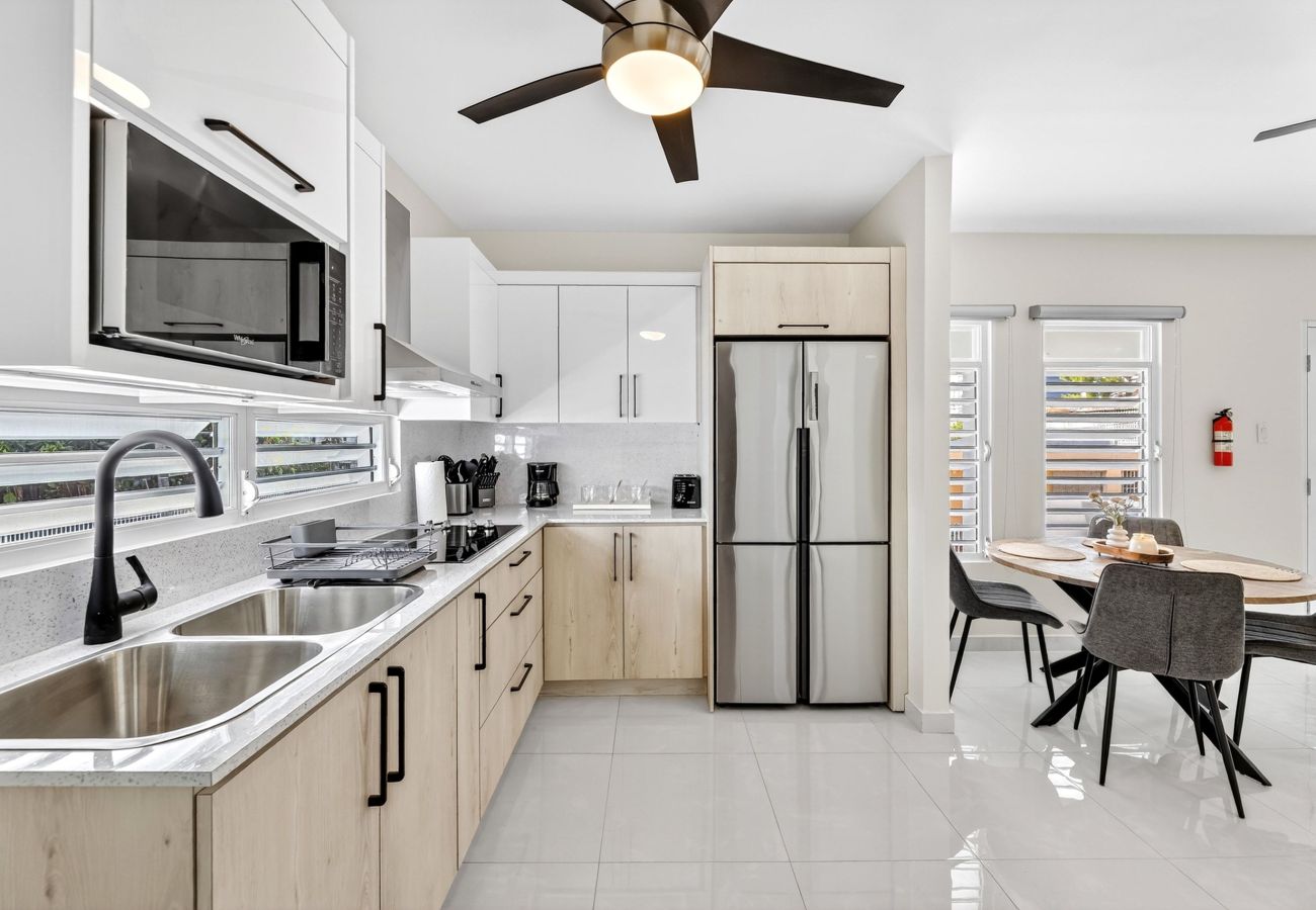 Apartment in San Juan - Cozy Retreat with Private Balcony, 2 BR | Sleeps 6