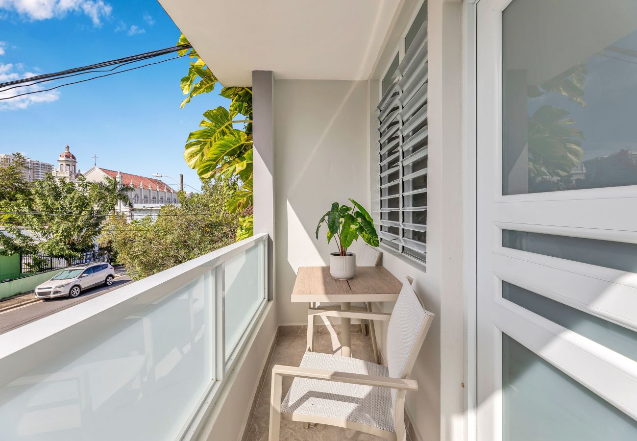 Apartment in San Juan - Modern Retreat w/ Private Balcony, 1BR for 3