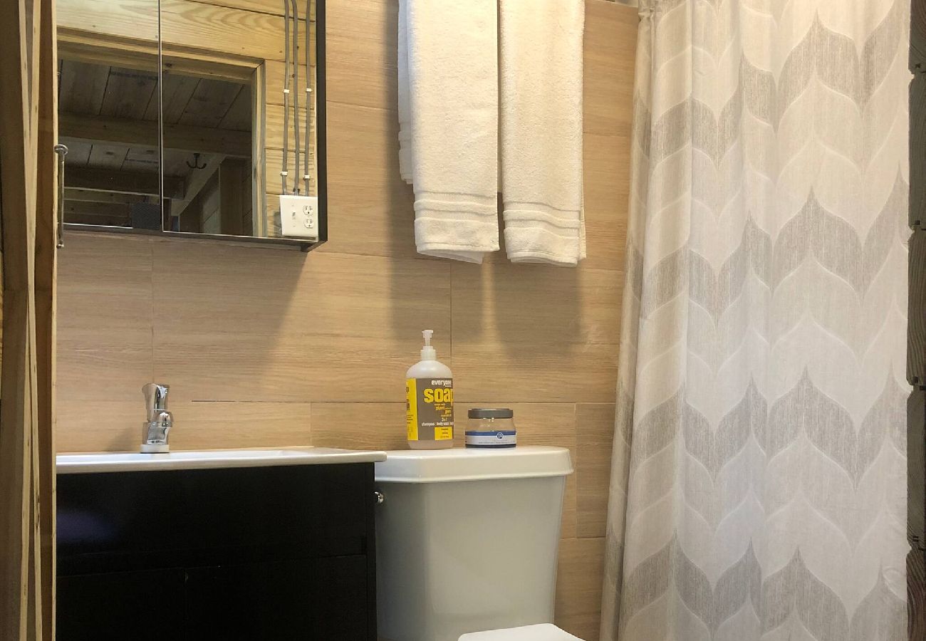 Cabin in Cayey - Tiny Cozy Mountain Cabin Peaceful Retreat in Cayey 