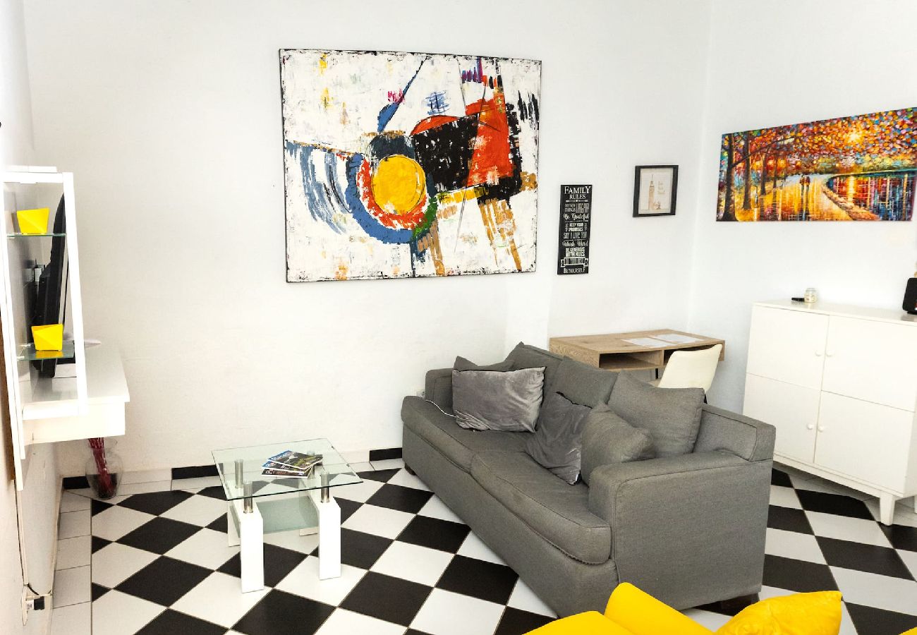 Apartment in San Juan - Historic and Stylish Apt at Calle Fortaleza! 
