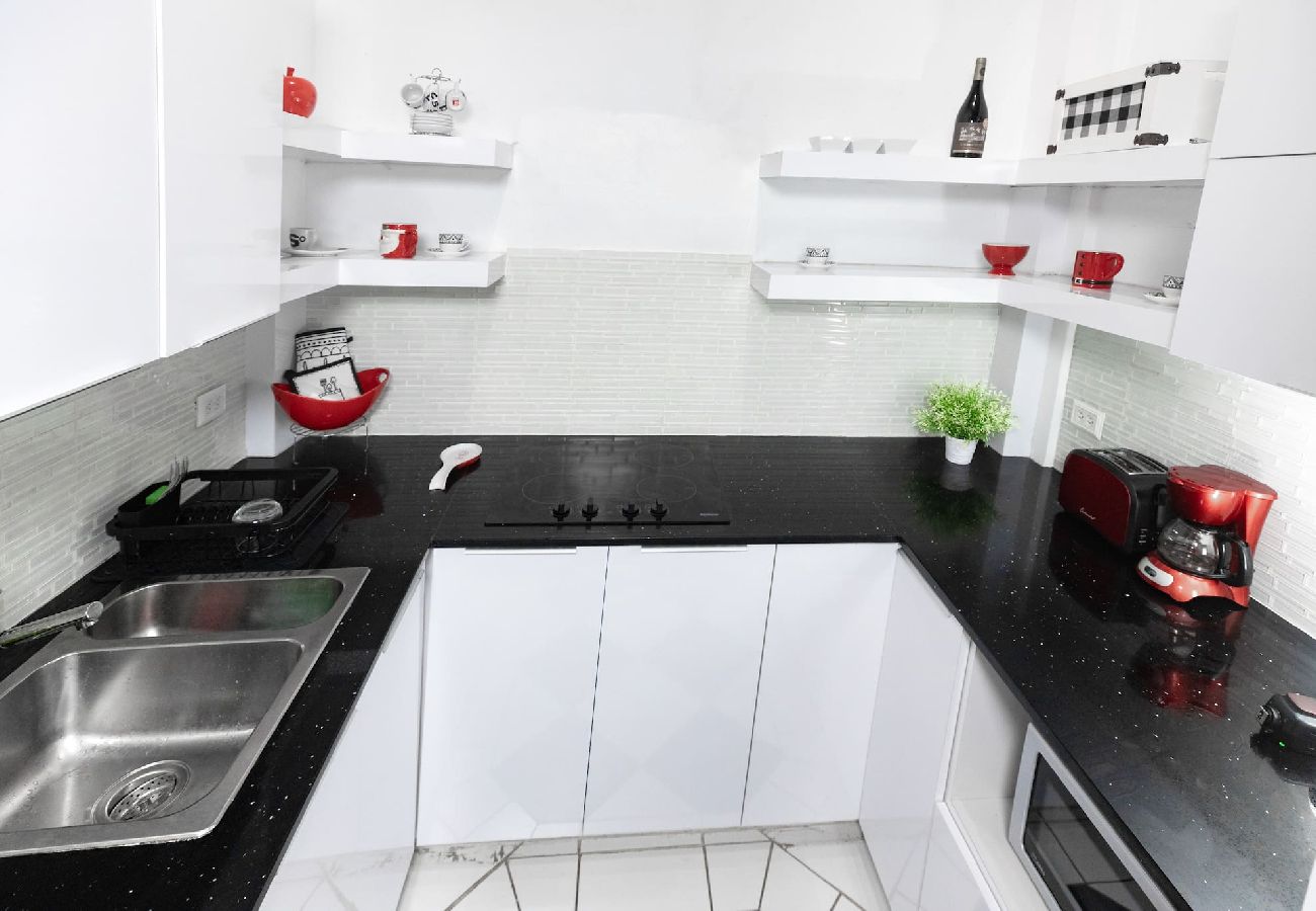 Apartment in San Juan - Historic and Stylish Apt at Calle Fortaleza! 