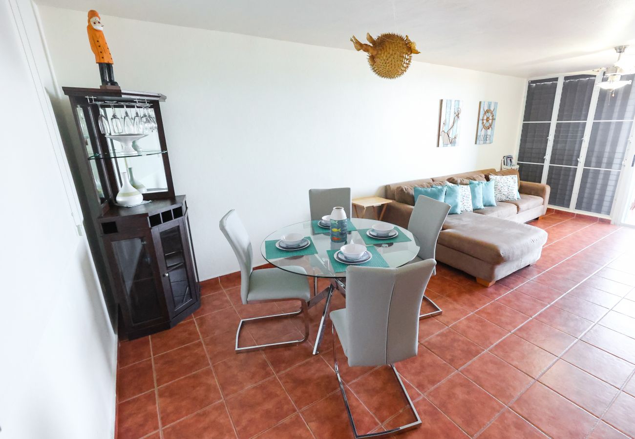 Apartment in Fajardo - Ocean View Family Apartment Near Puerto del Rey Marina