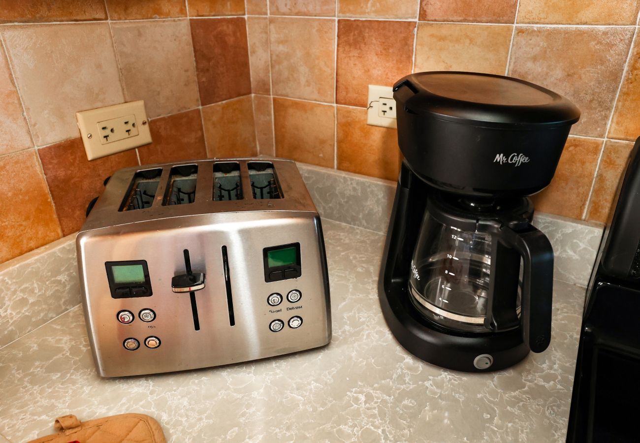 Apartment in Fajardo - Ocean View Family Apartment Near Puerto del Rey Marina