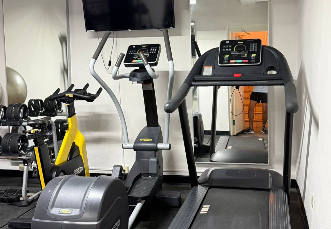 Apartment in San Juan - Perfect Couples Getaway with Ocean View Location