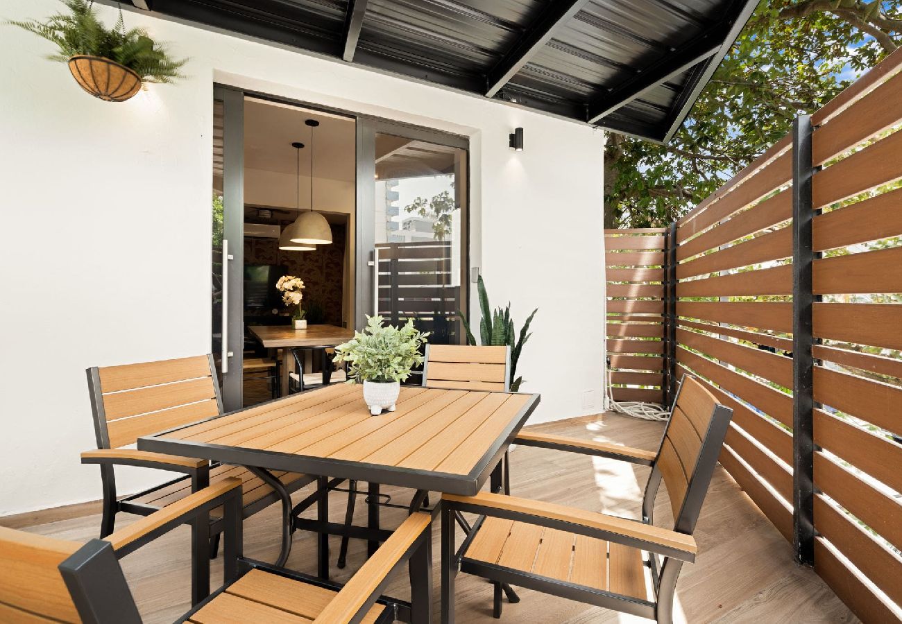 Apartment in San Juan - Your Condado Escape: Two Chic Apartments Combined 