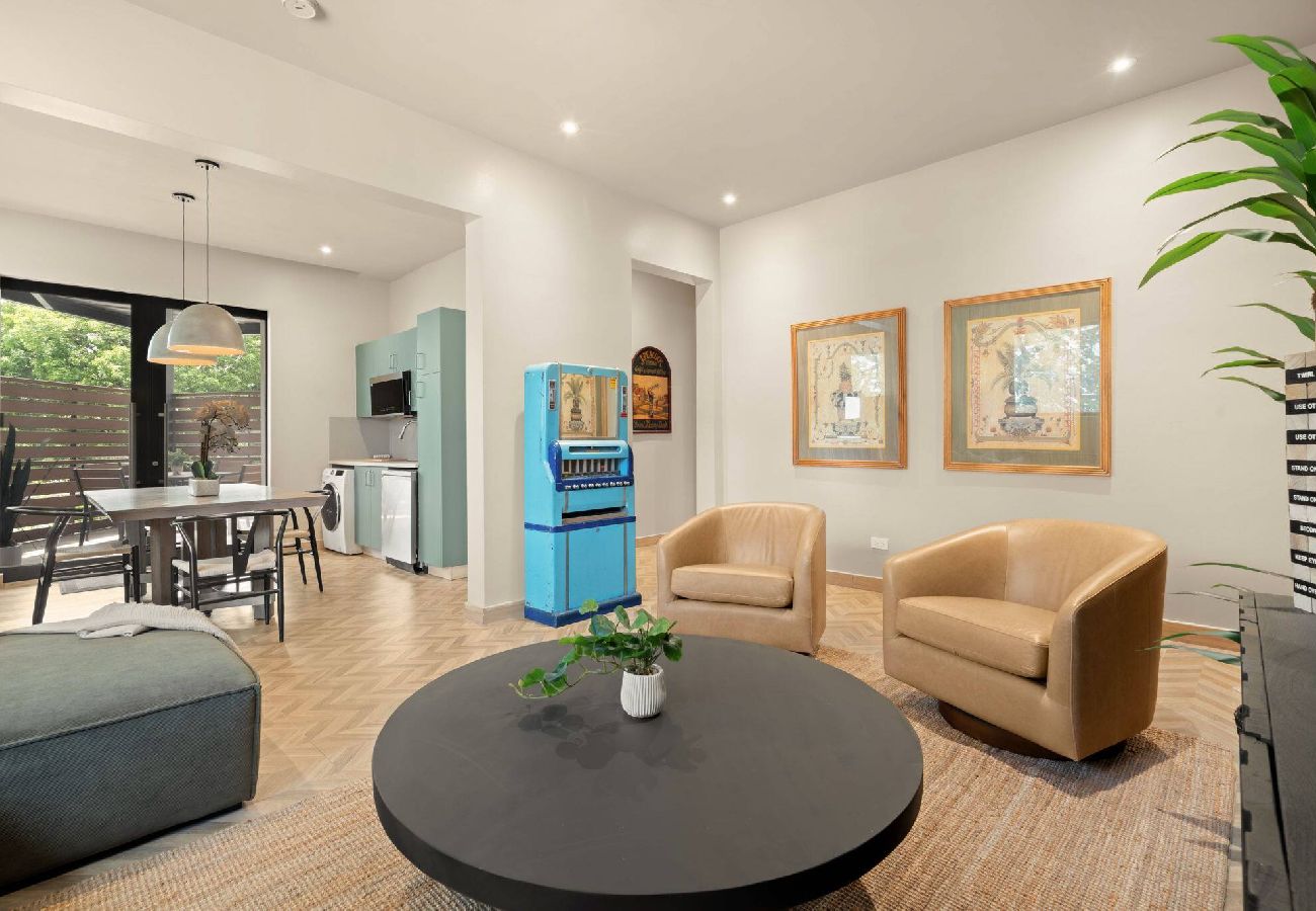 Apartment in San Juan - Your Condado Escape: Two Chic Apartments Combined 