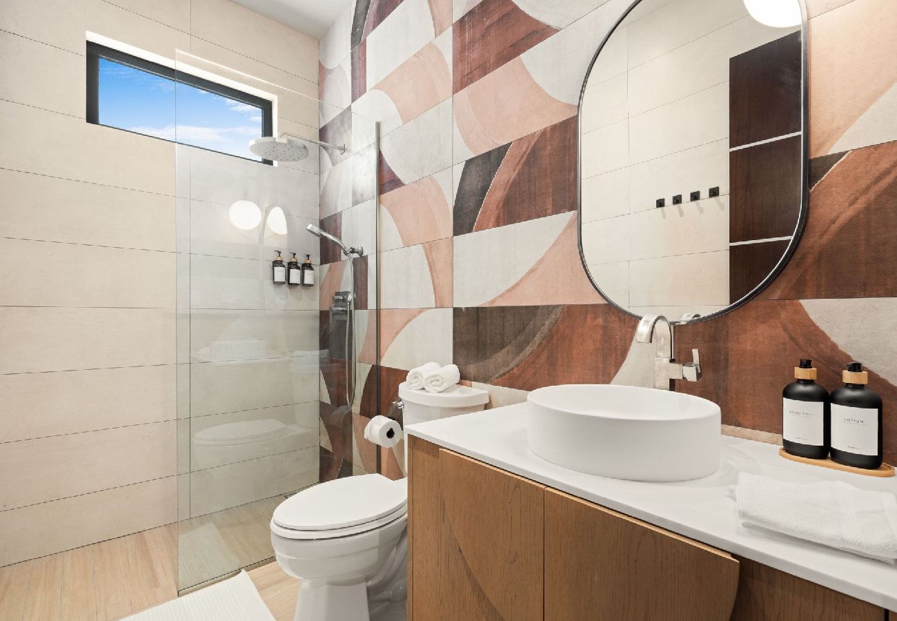 Apartment in San Juan - Your Condado Escape: Two Chic Apartments Combined 