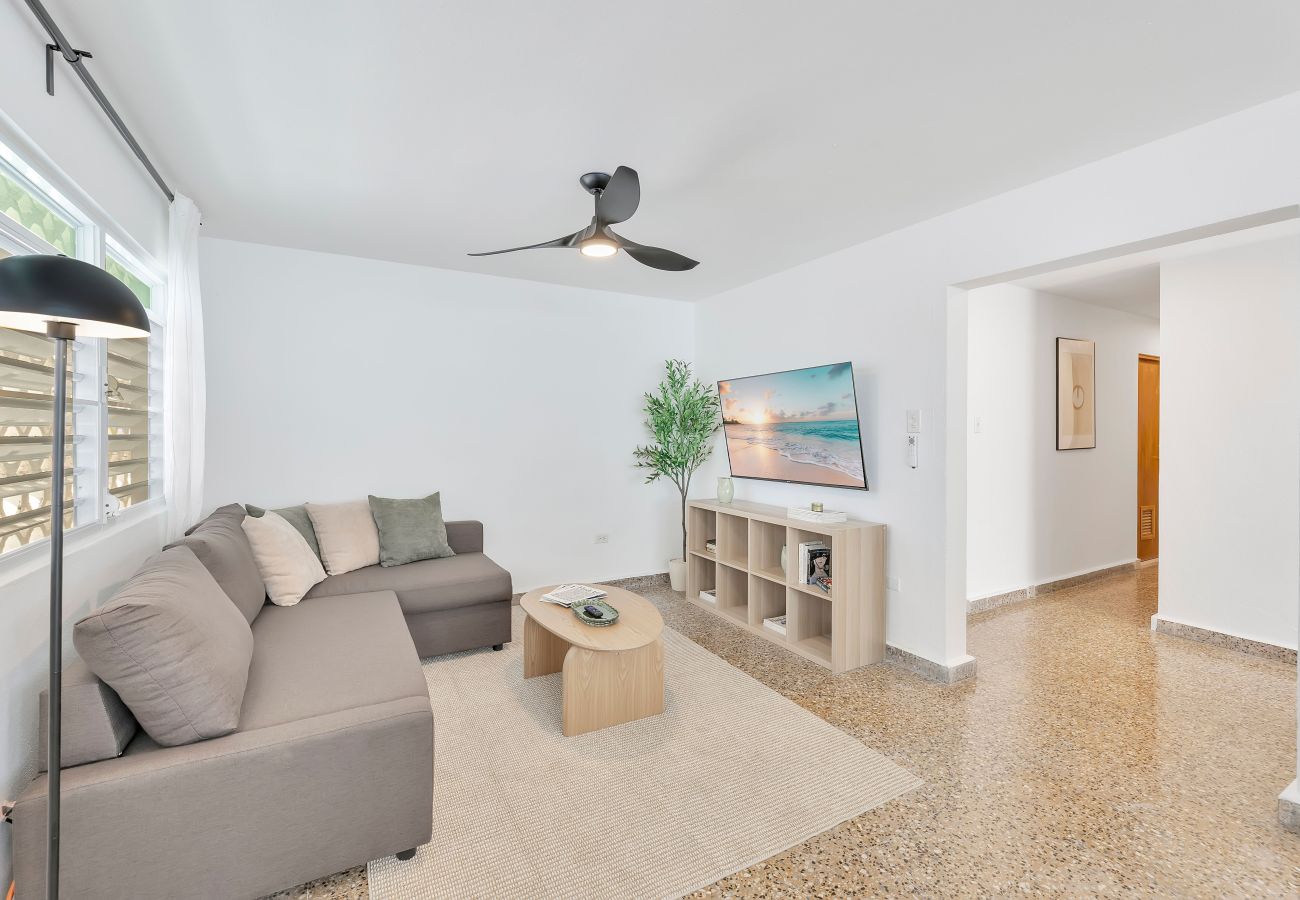 Apartment in San Juan - Bright 3BR Oasis in Calle Cerra w/ Balcony