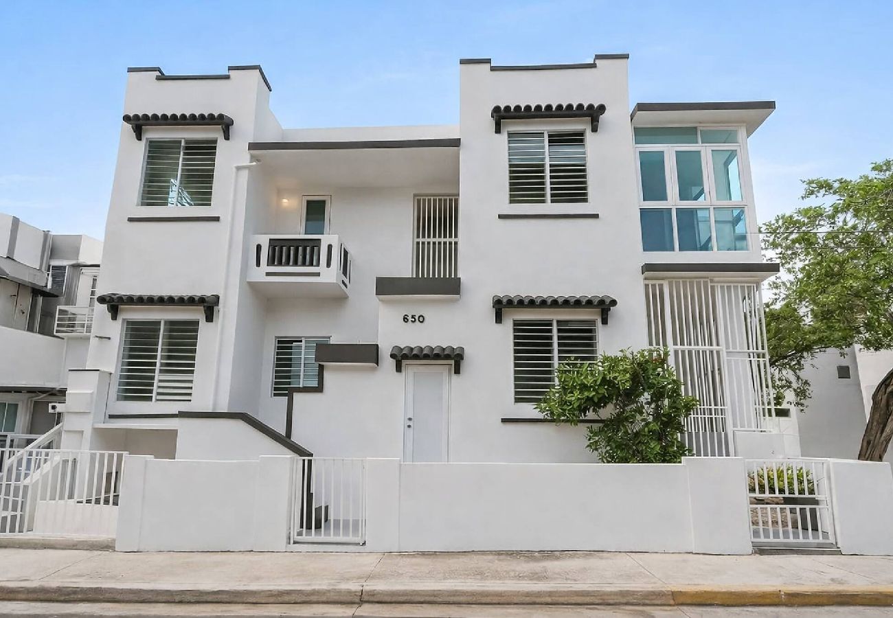 Apartment in San Juan - Stylish 2 Br Apartment Steps from La Cerra 