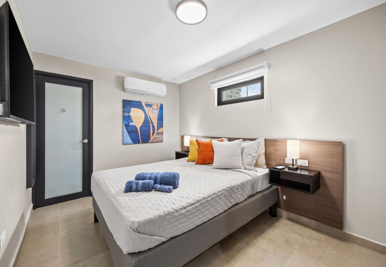 Rent by room in Carolina - Isla Verde Ocean Breeze | Luxury Beach Suites 2E