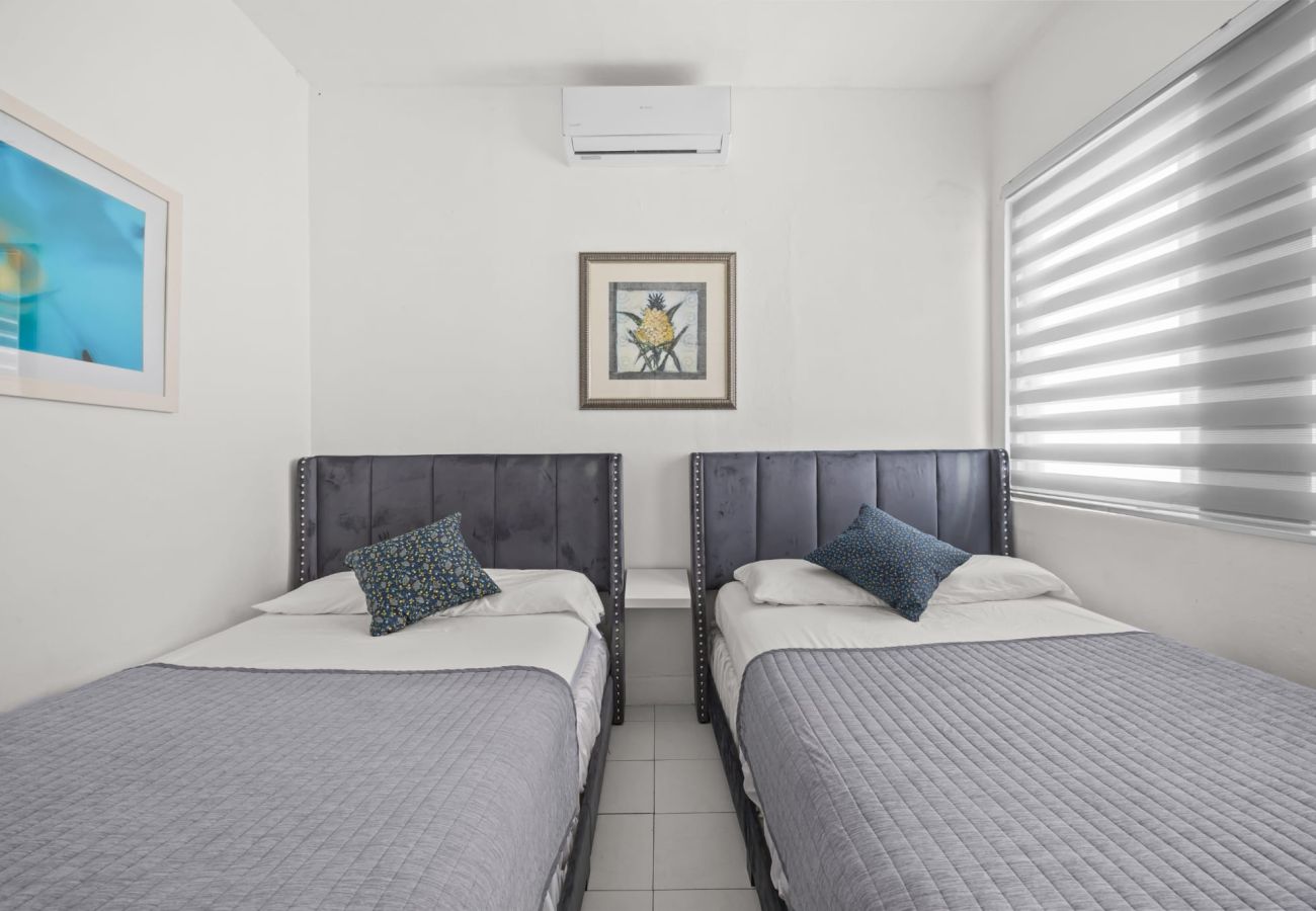 House in San Juan - Cozy Family Apartment at San Juan 