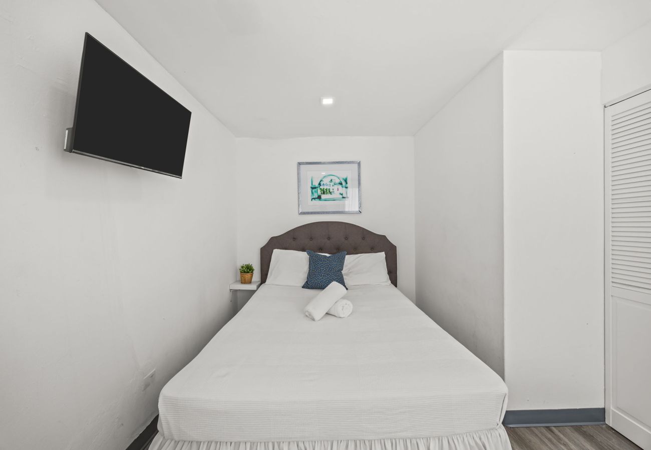 House in San Juan - Comfortable City Stay | Near Airport & Old San Juan