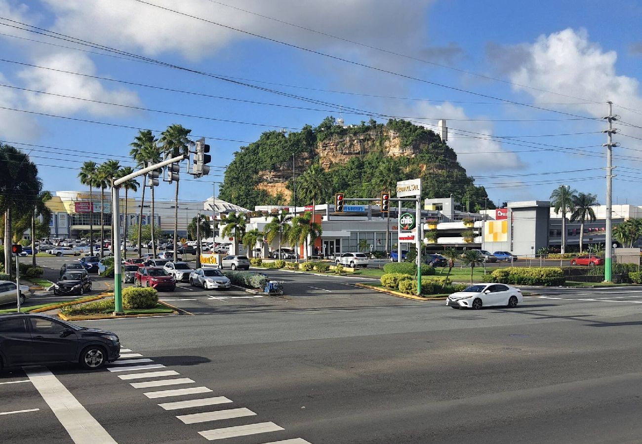 Apartment in Bayamon - Family Getaway In Centric Bayamon 