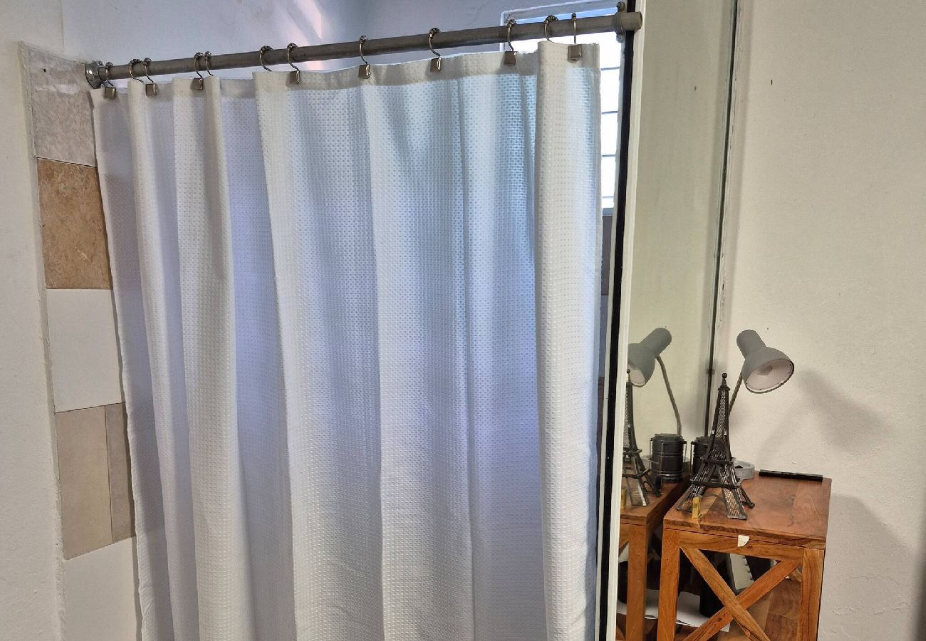 Apartment in Levittown - Cozy 1BR Apartment in Levittown for 2 Guests