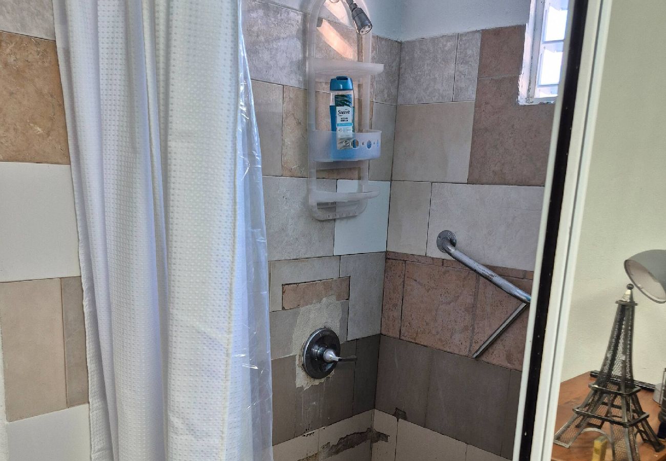 Apartment in Levittown - Cozy 1BR Apartment in Levittown for 2 Guests