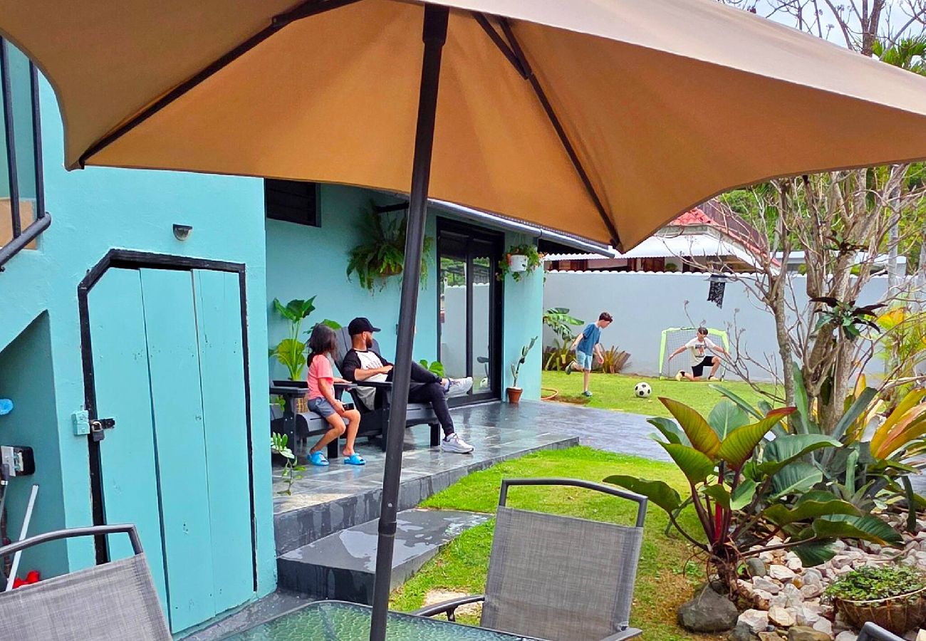 House in Camuy - Oceanfront Rustic Family Home Fully Equipped for 8