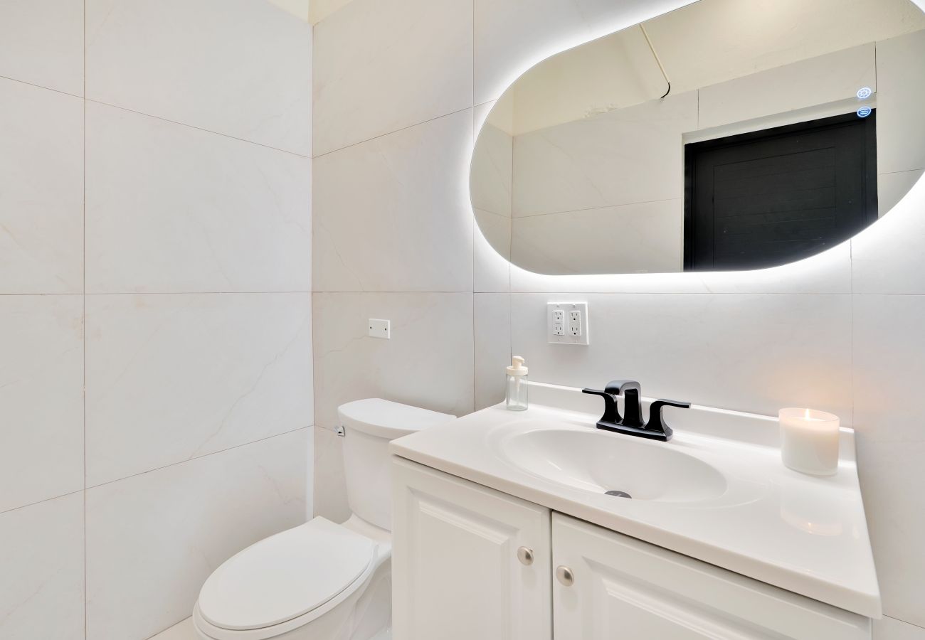 House in San Juan - Vibrant Santurce Caribbean Escape | 7BR w/ Rooftop