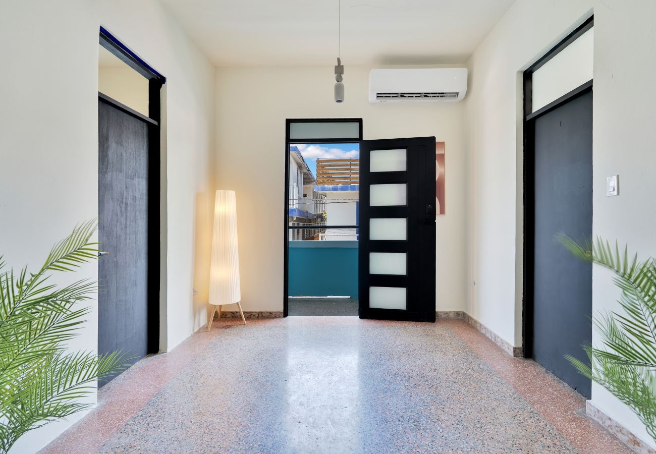 House in San Juan - Vibrant Santurce Caribbean Escape | 7BR w/ Rooftop