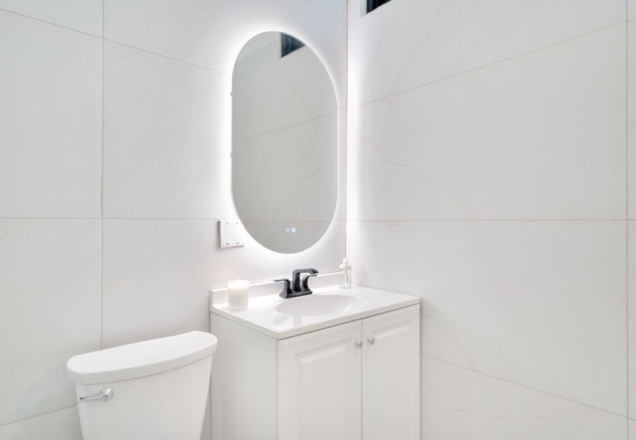 House in San Juan - Vibrant Santurce Caribbean Escape | 7BR w/ Rooftop