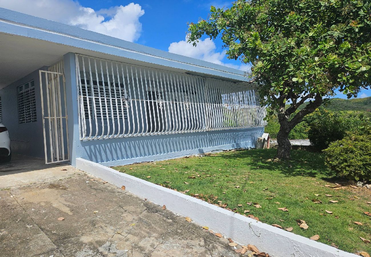 House in Ciales - Beach house Playa Guayanés, for 10 + guests 