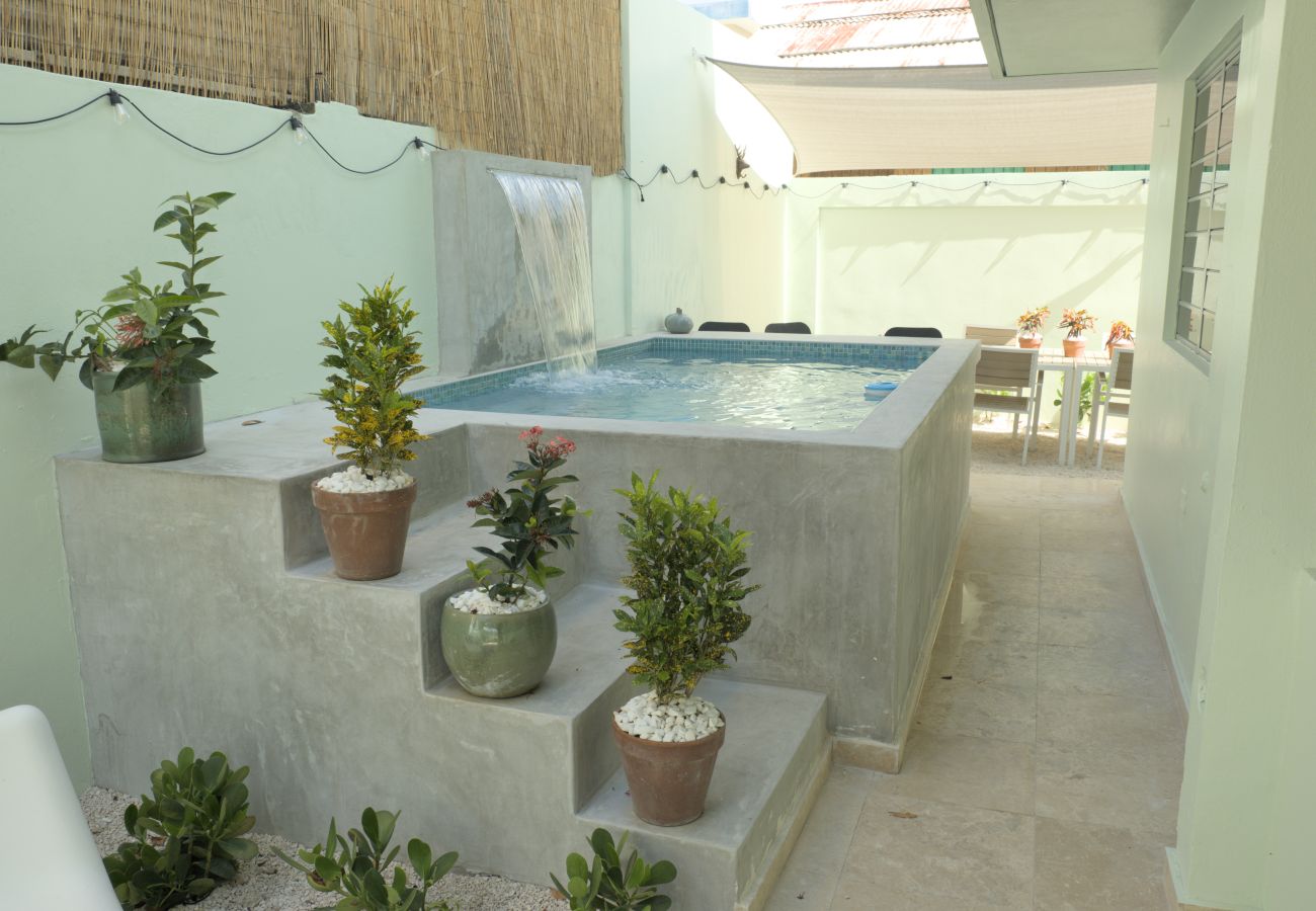 House in San Juan - 4BR Pool Home | 5 Min to Beach, San Juan