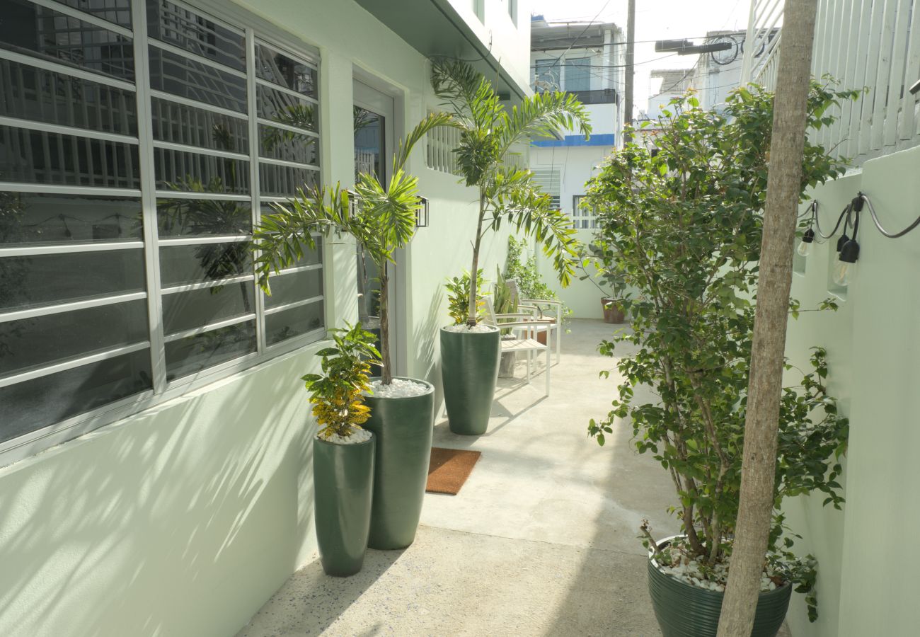 House in San Juan - 4BR Pool Home | 5 Min to Beach, San Juan