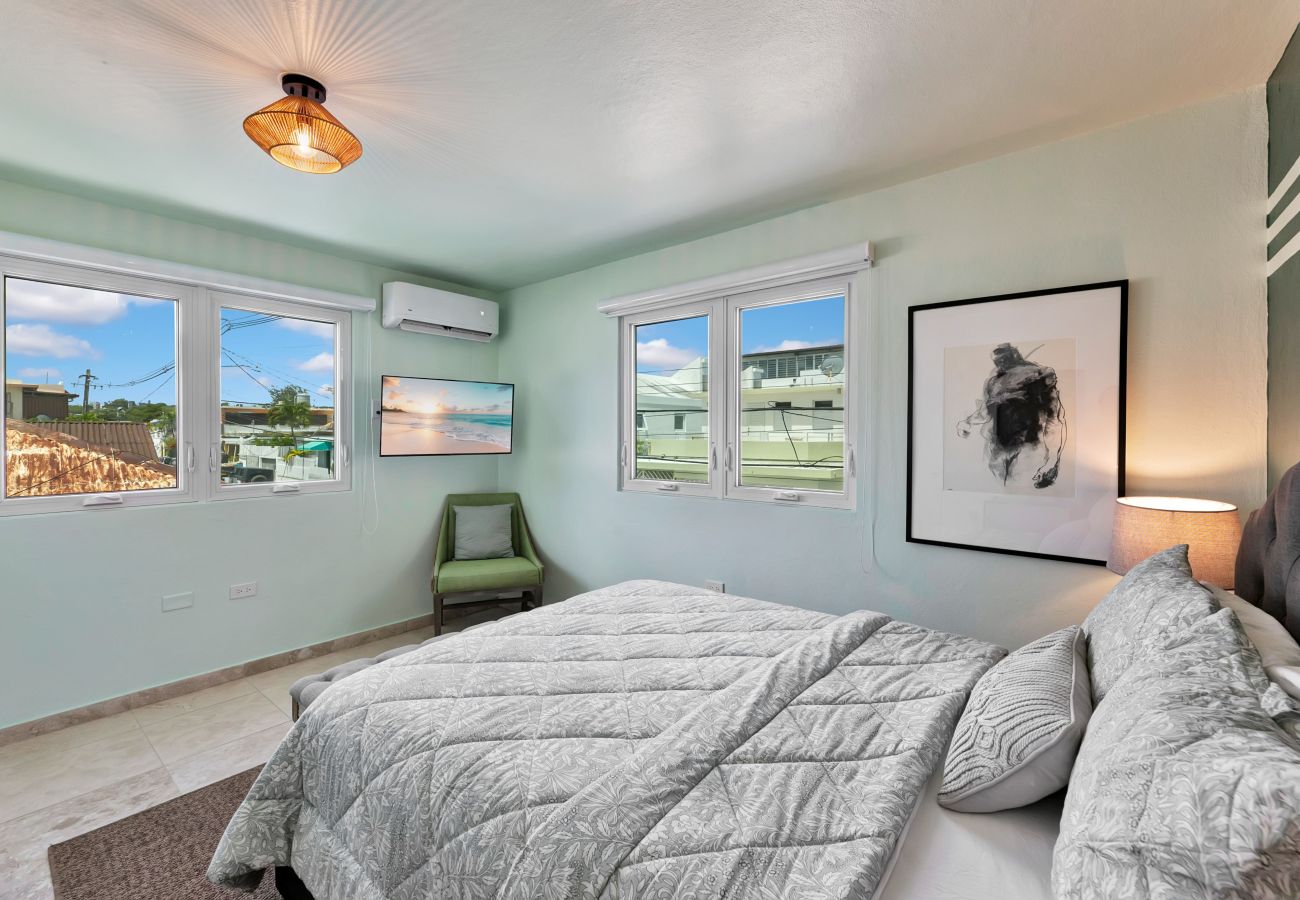 House in San Juan - 4BR Pool Home | 5 Min to Beach, San Juan
