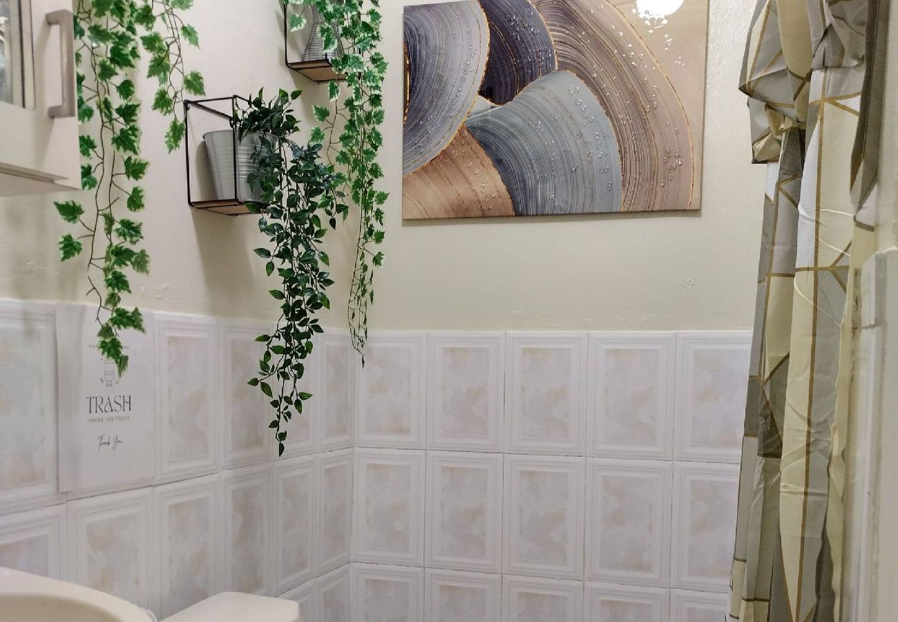Apartment in Yauco - Boricua 2 | Eco Estudio con A/C y WiFi 