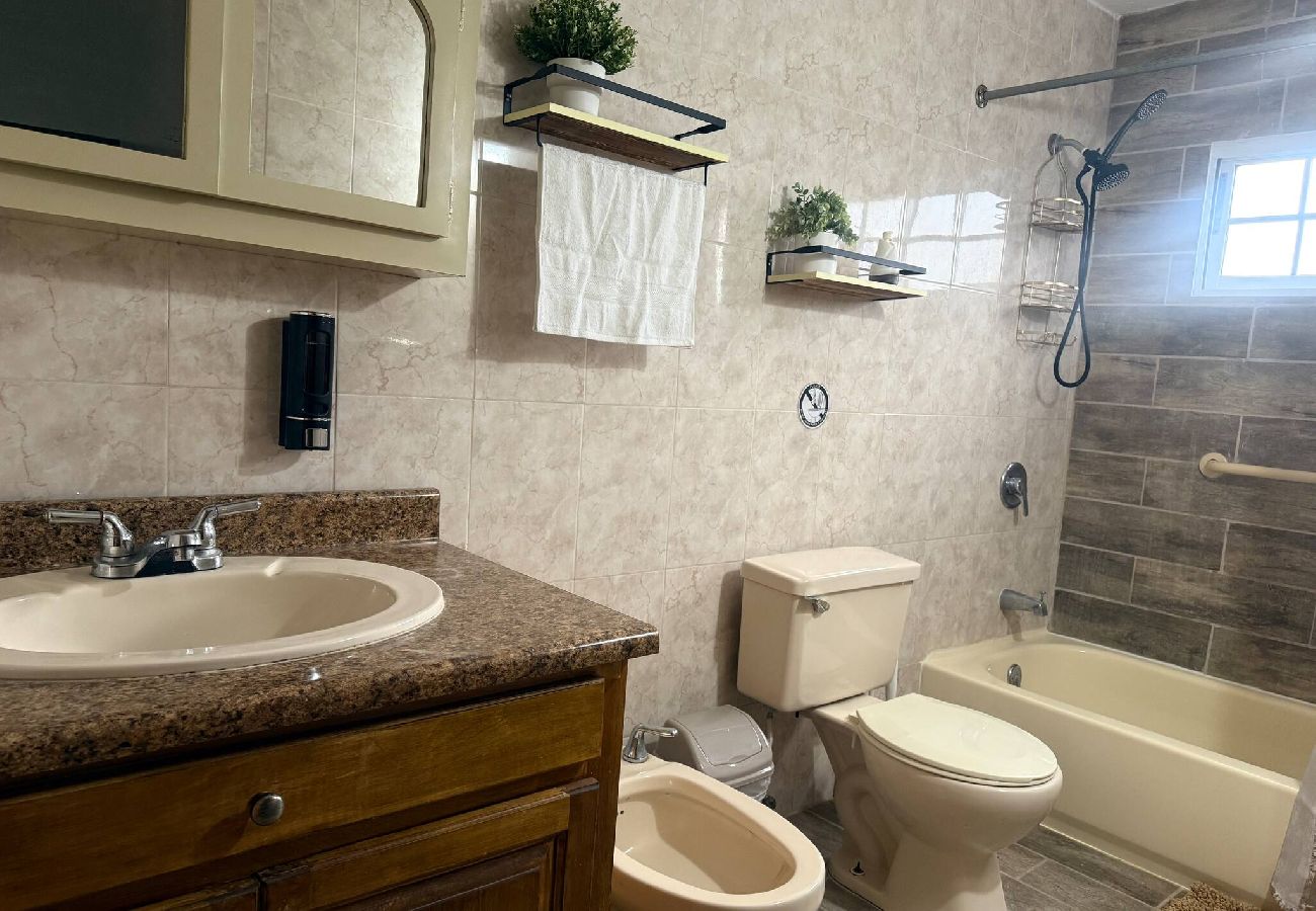 Apartment in Yauco - Brisas Apt | Comfort & WiFi with A/C 