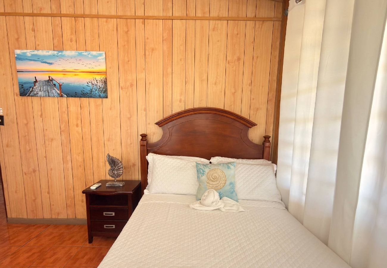 House in Guanica - Family · Spacious · Playa Santa ·Apto. C 
