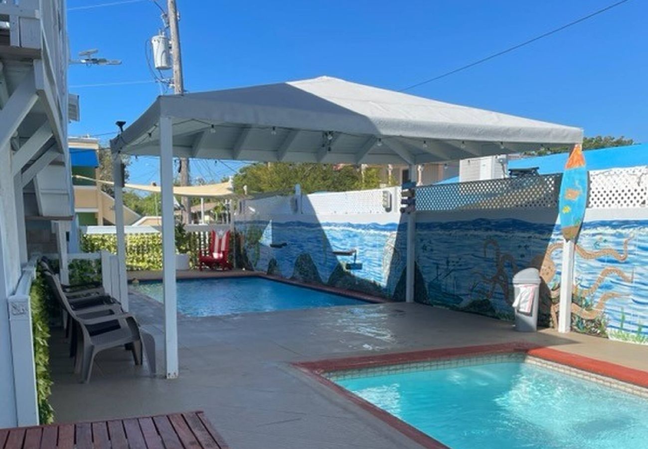 Apartment in Guanica - Camina a la Playa | Piscinas | Billar | Apto. D 
