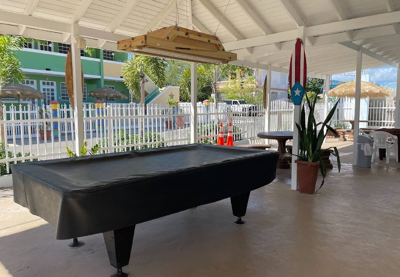 Apartment in Guanica - Camina a la Playa | Piscinas | Billar | Apto. D 