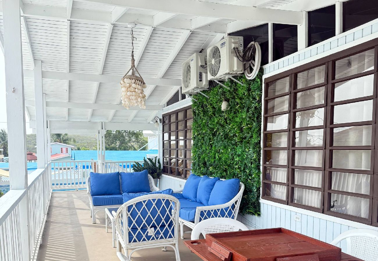 Apartment in Guanica - Camina a la Playa | Piscinas | Billar | Apto. D 