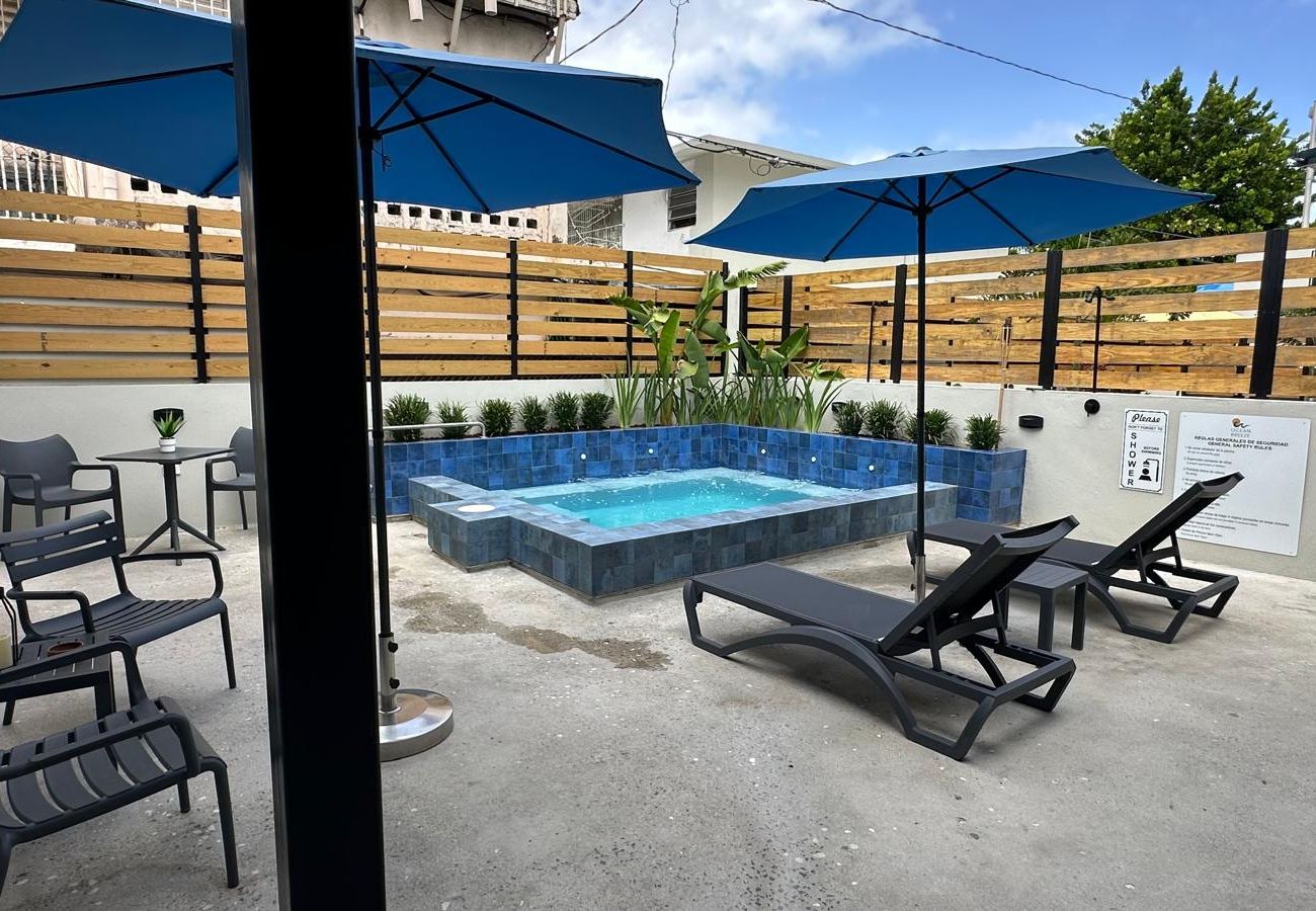 Rent by room in Carolina - Isla Verde Ocean Breeze | Luxury Beach Suites 1D - 1E